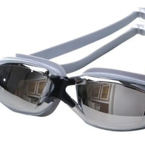 具防紫外線功能的專業泳鏡